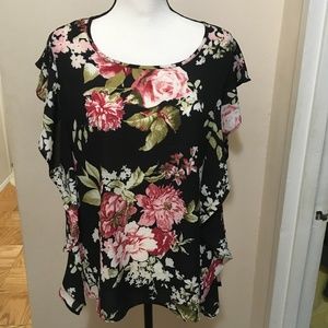 Black Flora Blouse. No sleeves